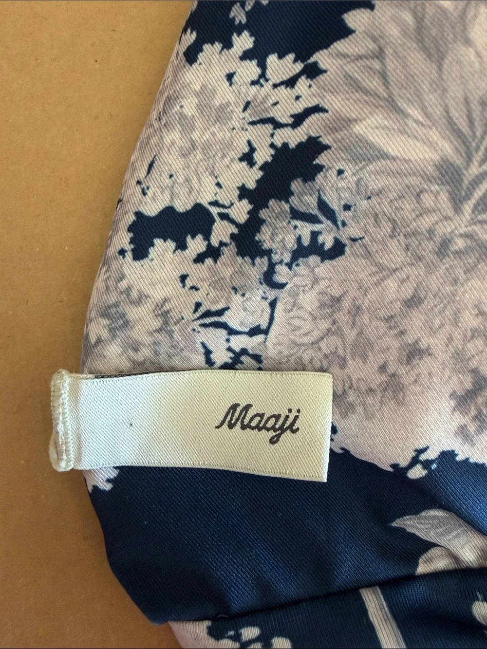 Maaji euc navy